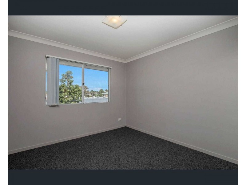 911 33 Clark Street, Biggera Waters QLD 4216