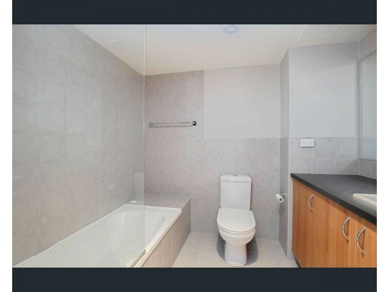 911 33 Clark Street, Biggera Waters QLD 4216