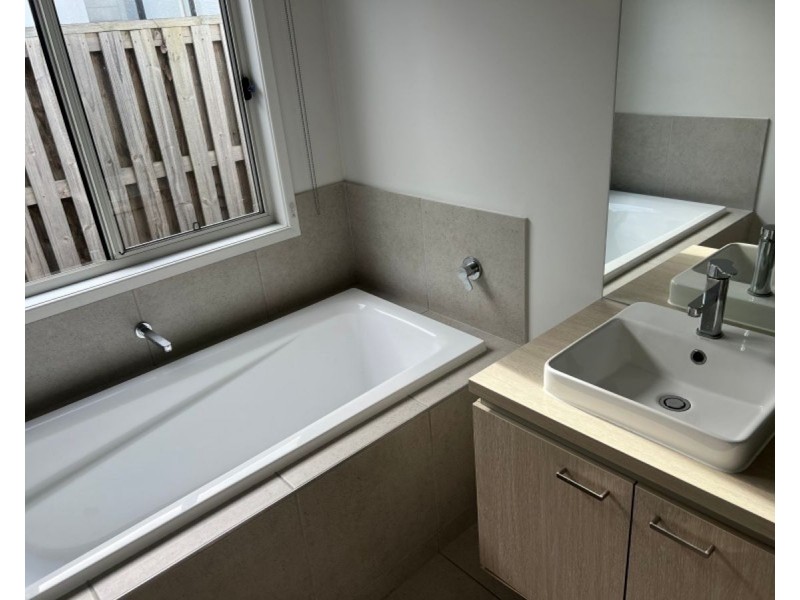 25 Coorong Street, Coomera QLD 4209