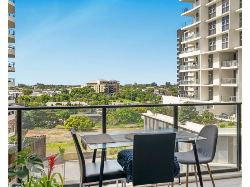 20610/37D Harbour Road, Hamilton QLD 4007