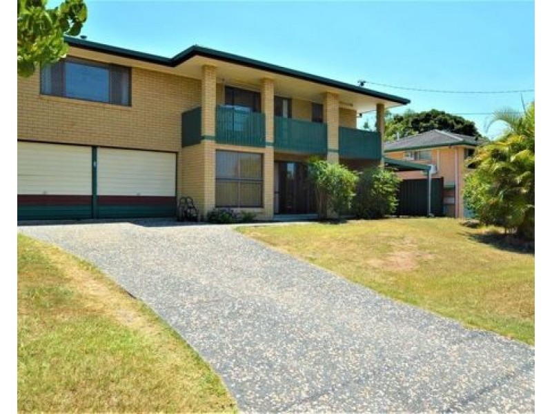 92 CONIFER STREET, Hillcrest QLD 4118