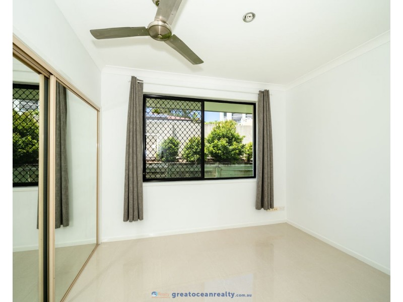 6 Portreeves Place, Arundel QLD 4214