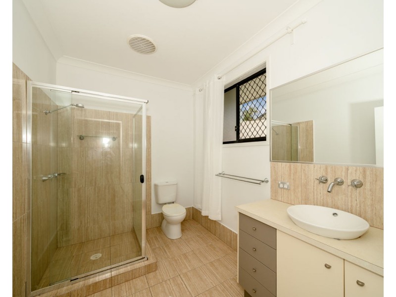 6 Portreeves Place, Arundel QLD 4214