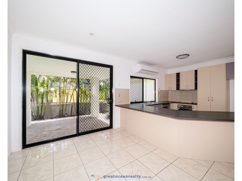 6 Portreeves Place, Arundel QLD 4214