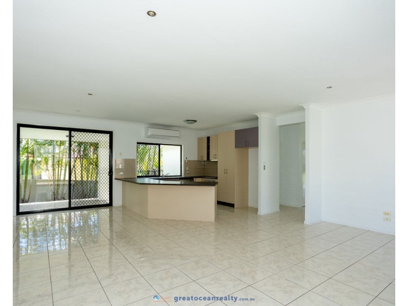 6 Portreeves Place, Arundel QLD 4214