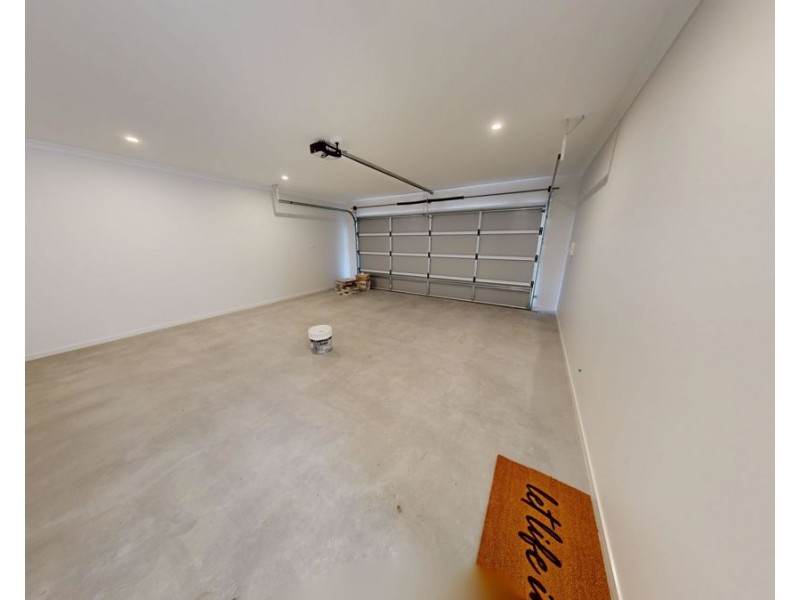 176 Guroman Drive, Greenbank QLD 4124