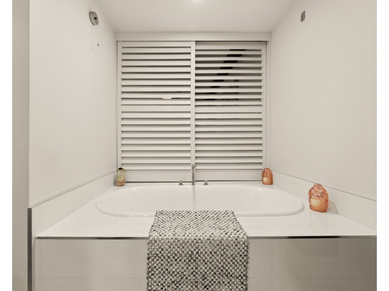 232/64 Macquarie Street, Teneriffe QLD 4005