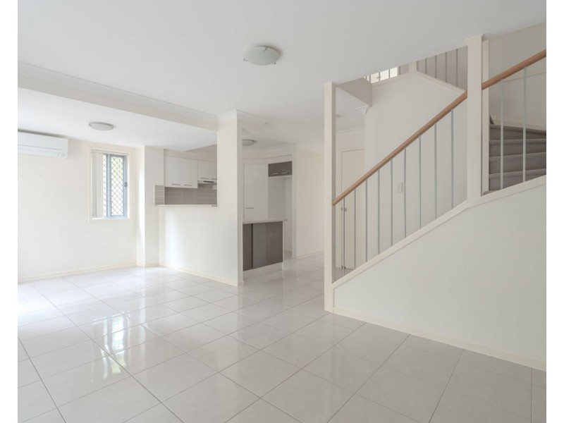 45/8 Sue Ct, Runcorn QLD 4113