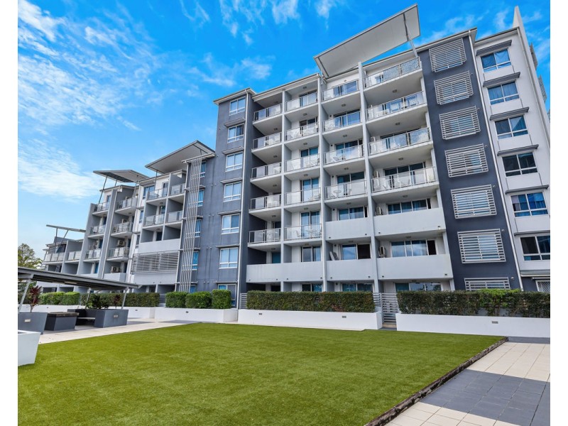 1110A & 1110 / 3 Main Street, Varsity Lakes QLD 4227