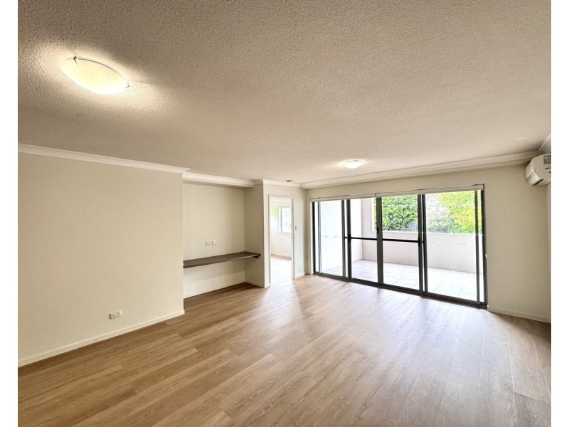 10 4-6 Lockhart Street, Woolloongabba QLD 4102