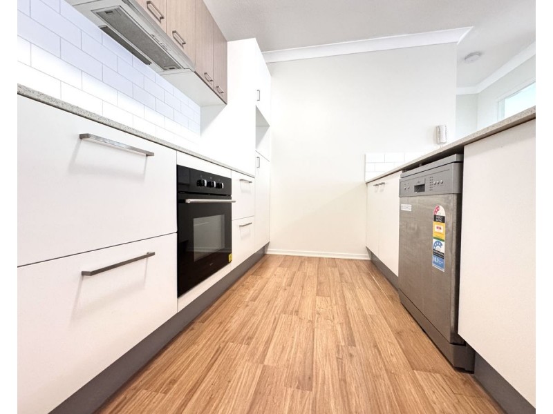 10 4-6 Lockhart Street, Woolloongabba QLD 4102