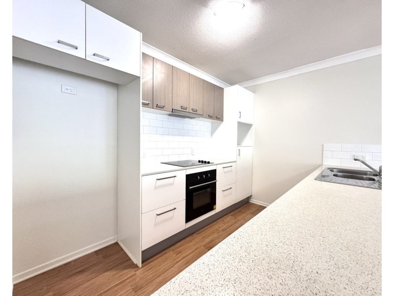 10 4-6 Lockhart Street, Woolloongabba QLD 4102