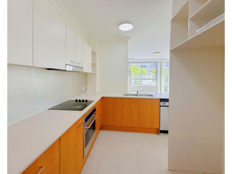 Unit 44/13-23 Bright Avenue, Labrador QLD 4215