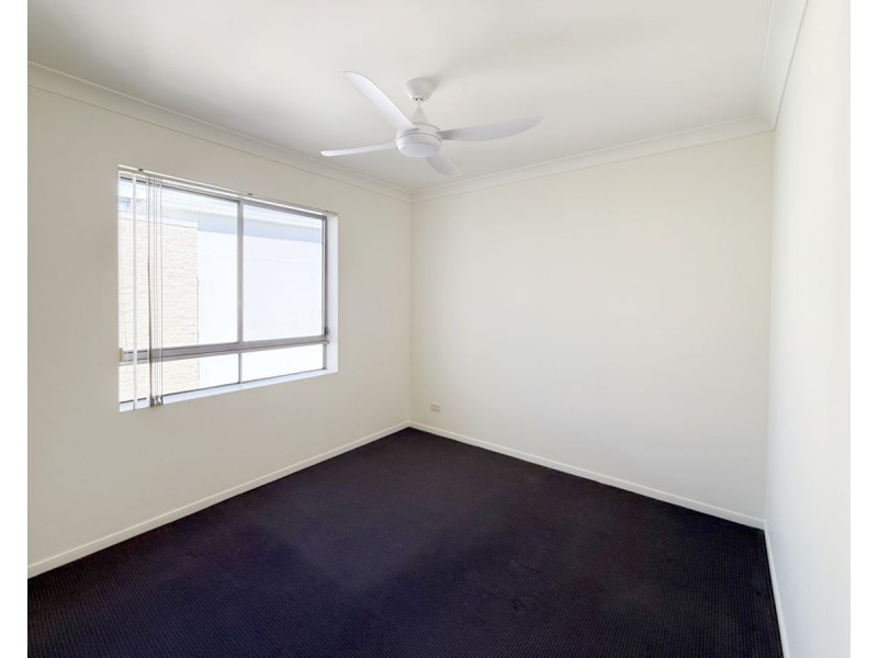 Unit 44/13-23 Bright Avenue, Labrador QLD 4215