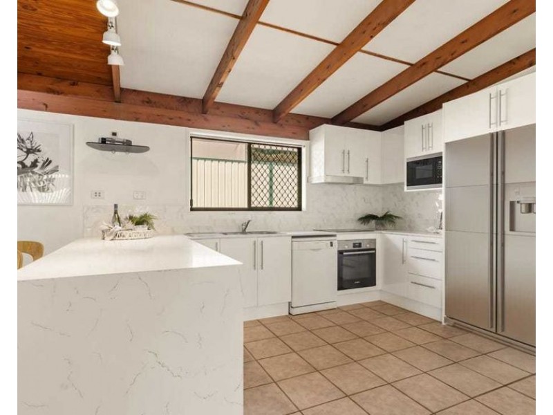 2 Heath Ct, Shailer Park QLD 4128