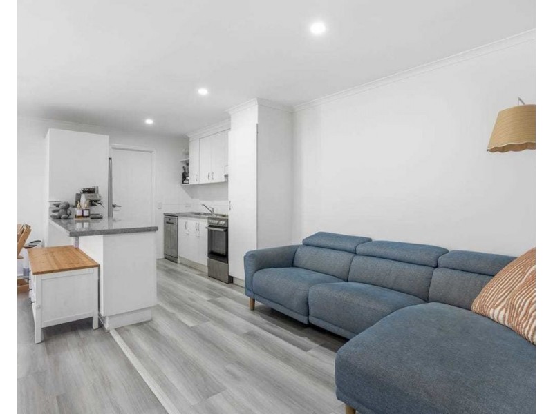 1/216 Olsen Avenue, Arundel QLD 4214