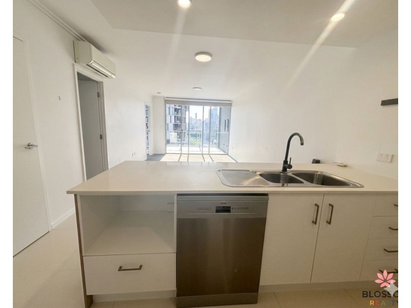 Lot700 25 Walsh St, Milton QLD 4064