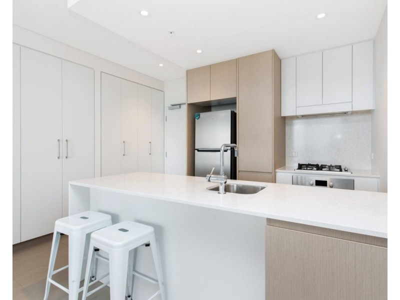 10714/320 MacArthur Ave, Hamilton QLD 4007