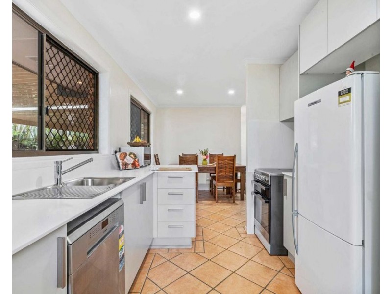 49 WARRUNGEN WAY, Ashmore QLD 4214