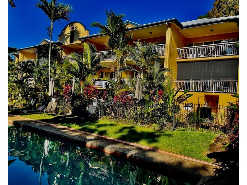 2 61-63 Sims Esplanade, Yorkeys Knob QLD 4878