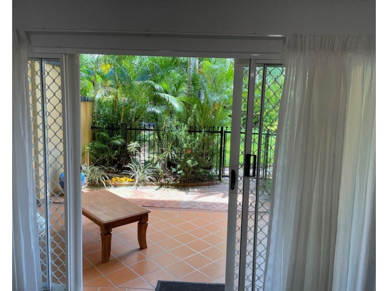 2 61-63 Sims Esplanade, Yorkeys Knob QLD 4878