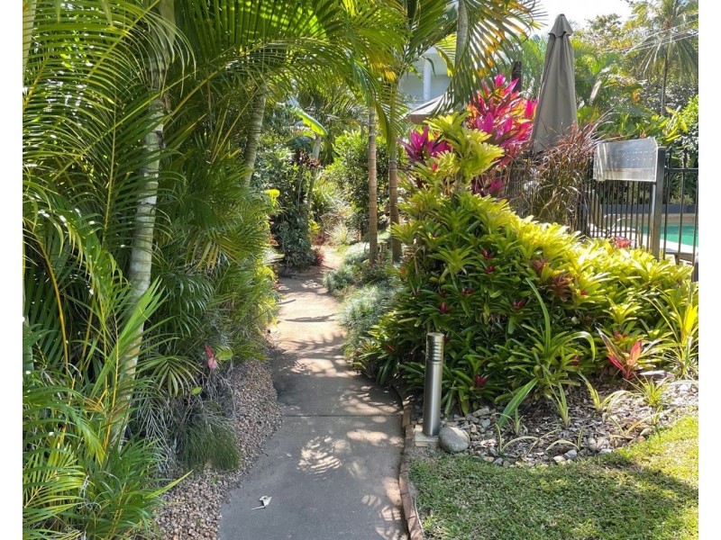 2 61-63 Sims Esplanade, Yorkeys Knob QLD 4878