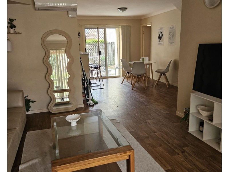 Unit 20/1 Warbler Parade, Varsity Lakes QLD 4227