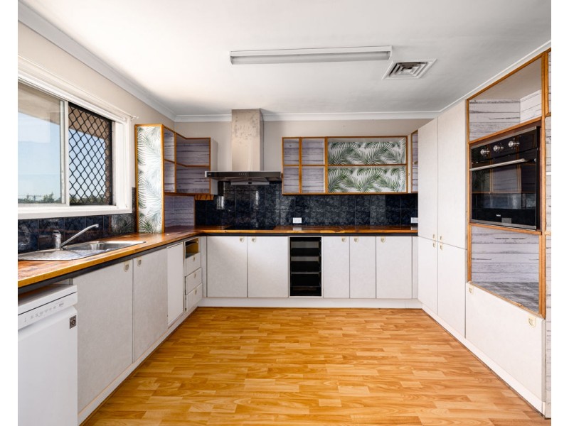 8 Tandara Street, Rochedale South QLD 4123