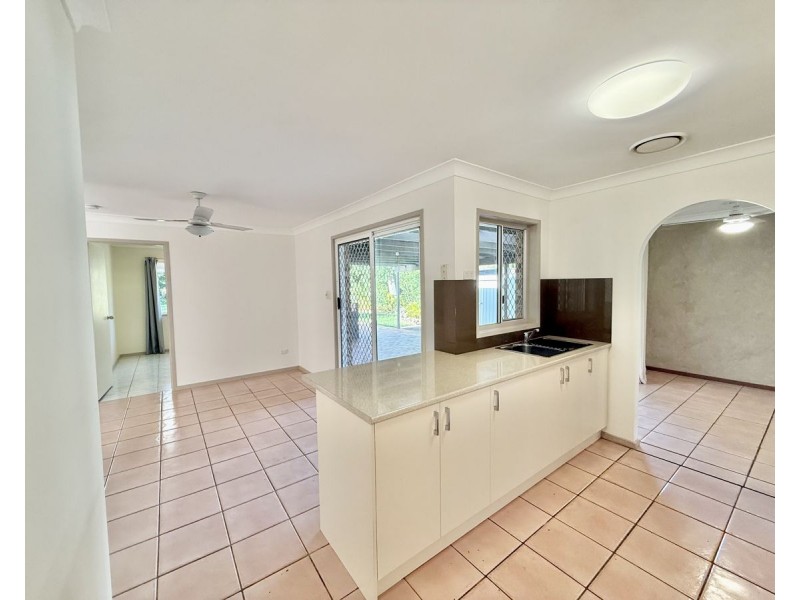 99 Mackellar Drive, Boronia Heights QLD 4124