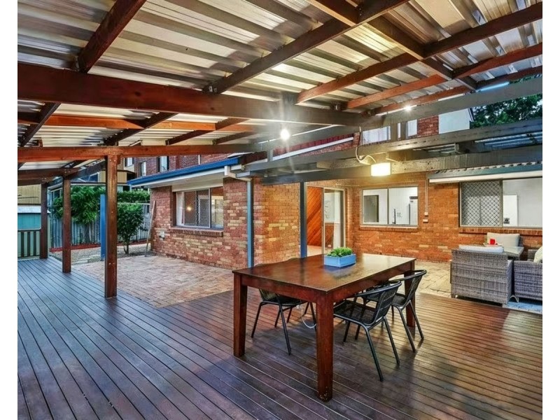 4 CAMELLIA PLACE,, Sunnybank Hills QLD 4109