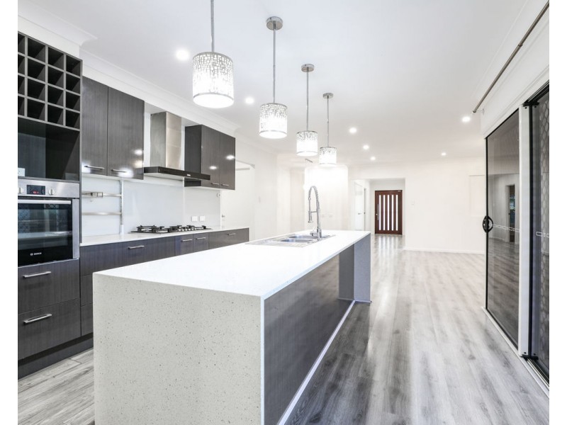 10 Highview Tce, Murrumba Downs QLD 4503