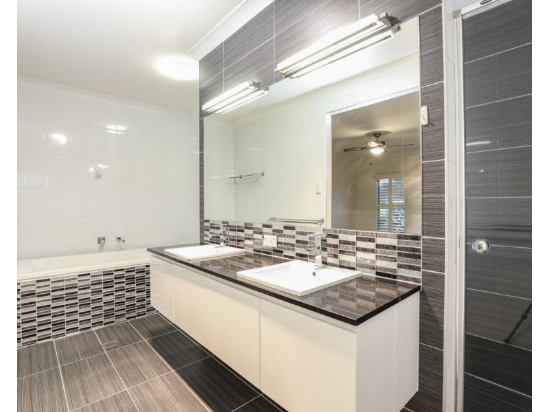 10 Highview Tce, Murrumba Downs QLD 4503