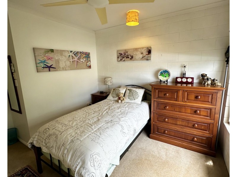 7 8 Short Street, Redlynch QLD 4870