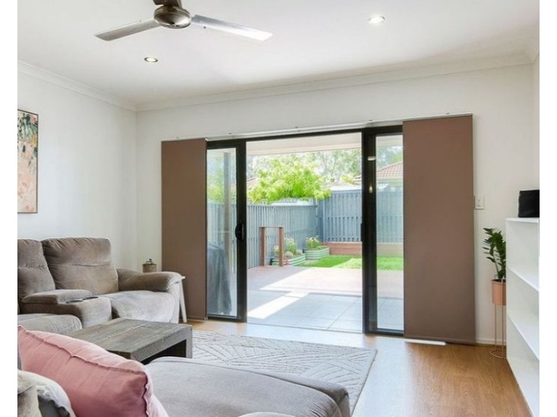 12 Moreton St, Fitzgibbon QLD 4018