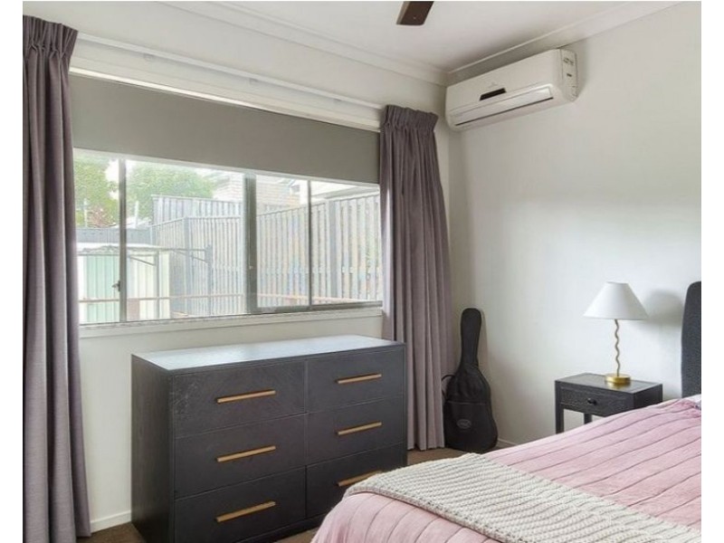 12 Moreton St, Fitzgibbon QLD 4018