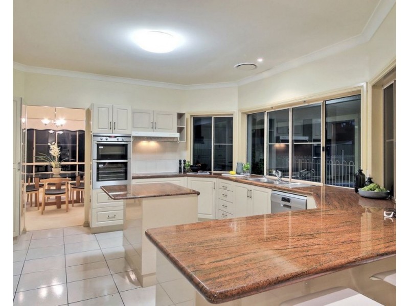 102 The Avenue, Sunnybank Hills QLD 4109