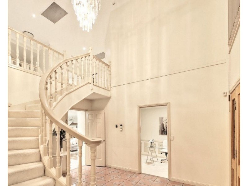 102 The Avenue, Sunnybank Hills QLD 4109