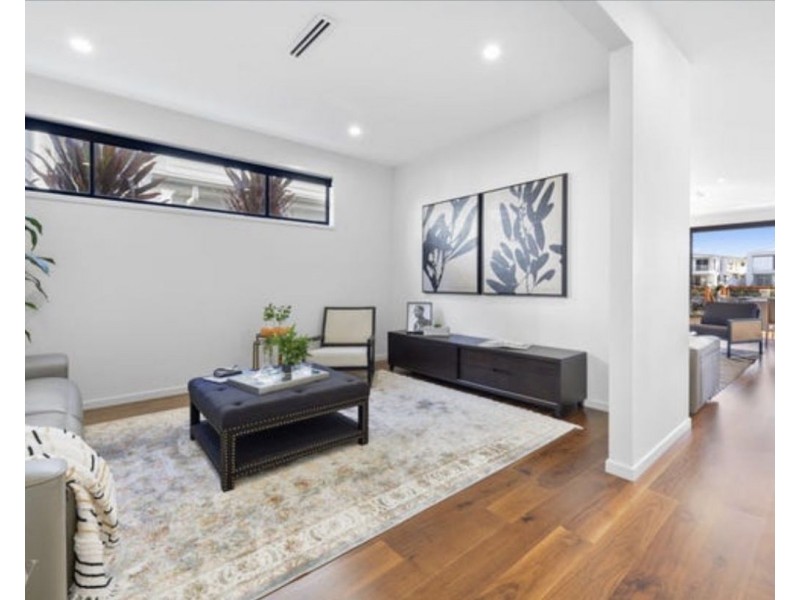 4 Northwater Drive, Hope Island QLD 4212