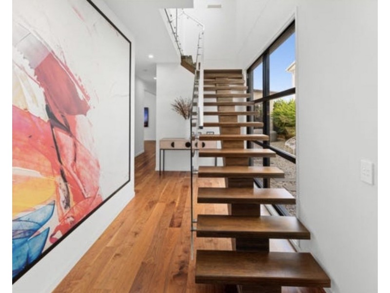 4 Northwater Drive, Hope Island QLD 4212