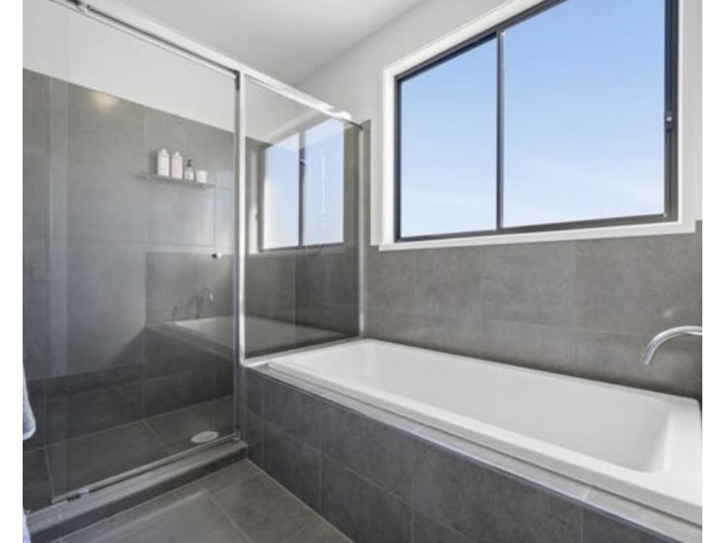 4 Northwater Drive, Hope Island QLD 4212