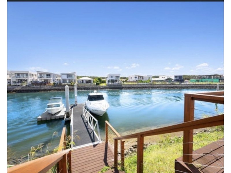 4 Northwater Drive, Hope Island QLD 4212