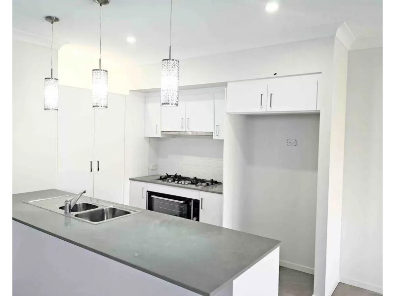 13 Mount Roberts Street, Park Ridge QLD 4125