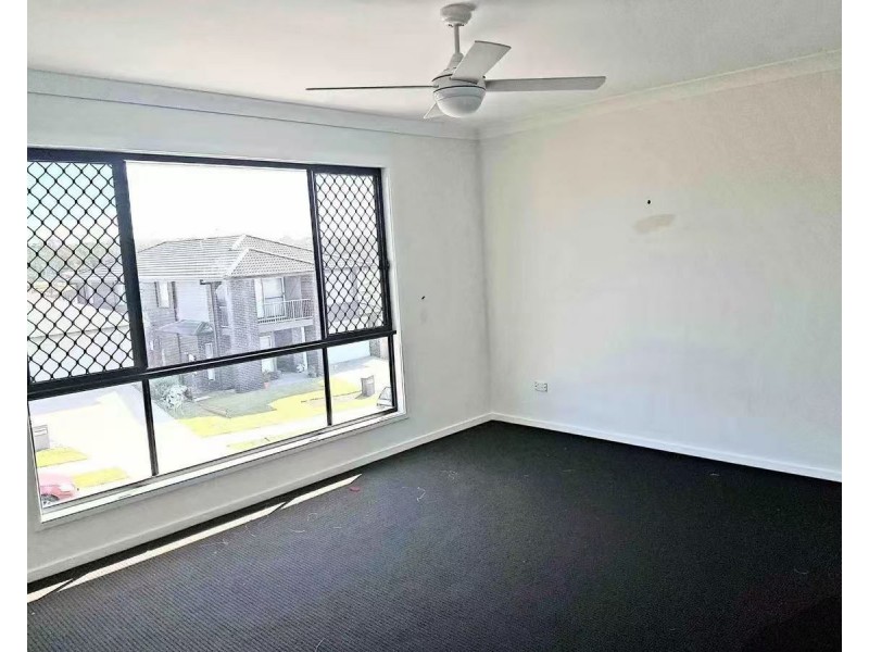 13 Mount Roberts Street, Park Ridge QLD 4125