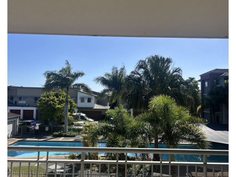 4 33 Clark Street, Biggera Waters, Biggera Waters QLD 4216
