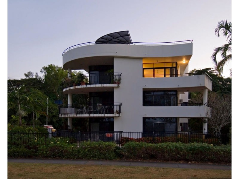 6/51 Sims Esplanade, Yorkeys Knob QLD 4878