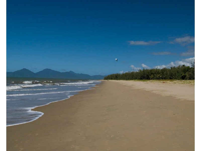 6/51 Sims Esplanade, Yorkeys Knob QLD 4878