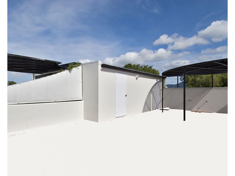 6/51 Sims Esplanade, Yorkeys Knob QLD 4878