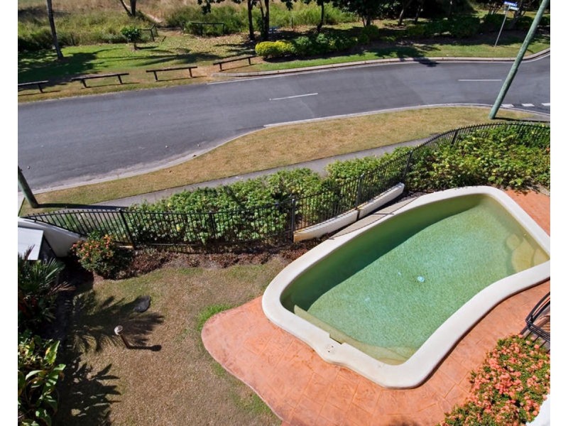 6/51 Sims Esplanade, Yorkeys Knob QLD 4878