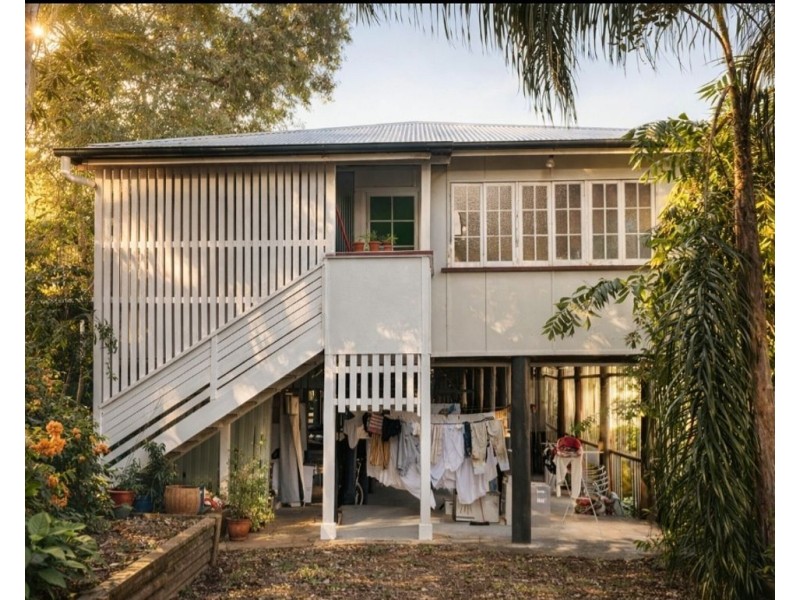 2/4 Laura street, Highgate Hill QLD 4101