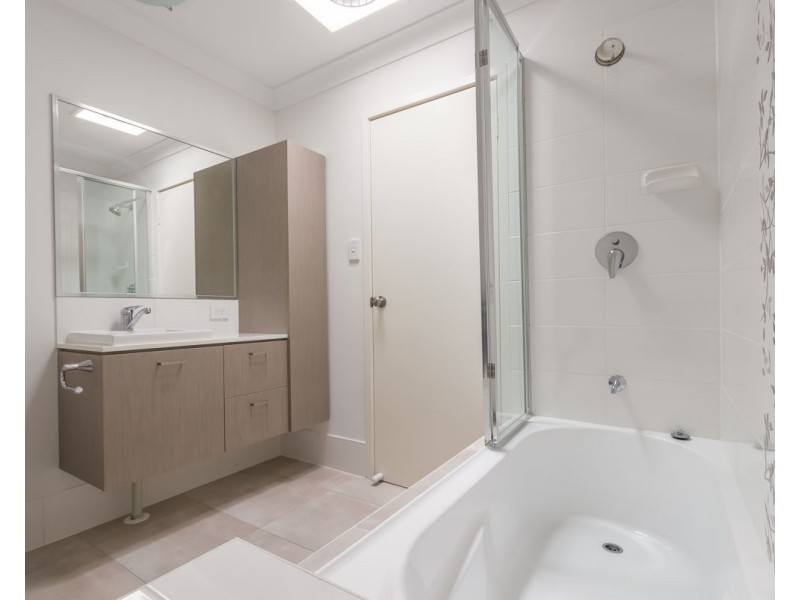 115 6 CLEARWATER STREET, Bethania QLD 4205